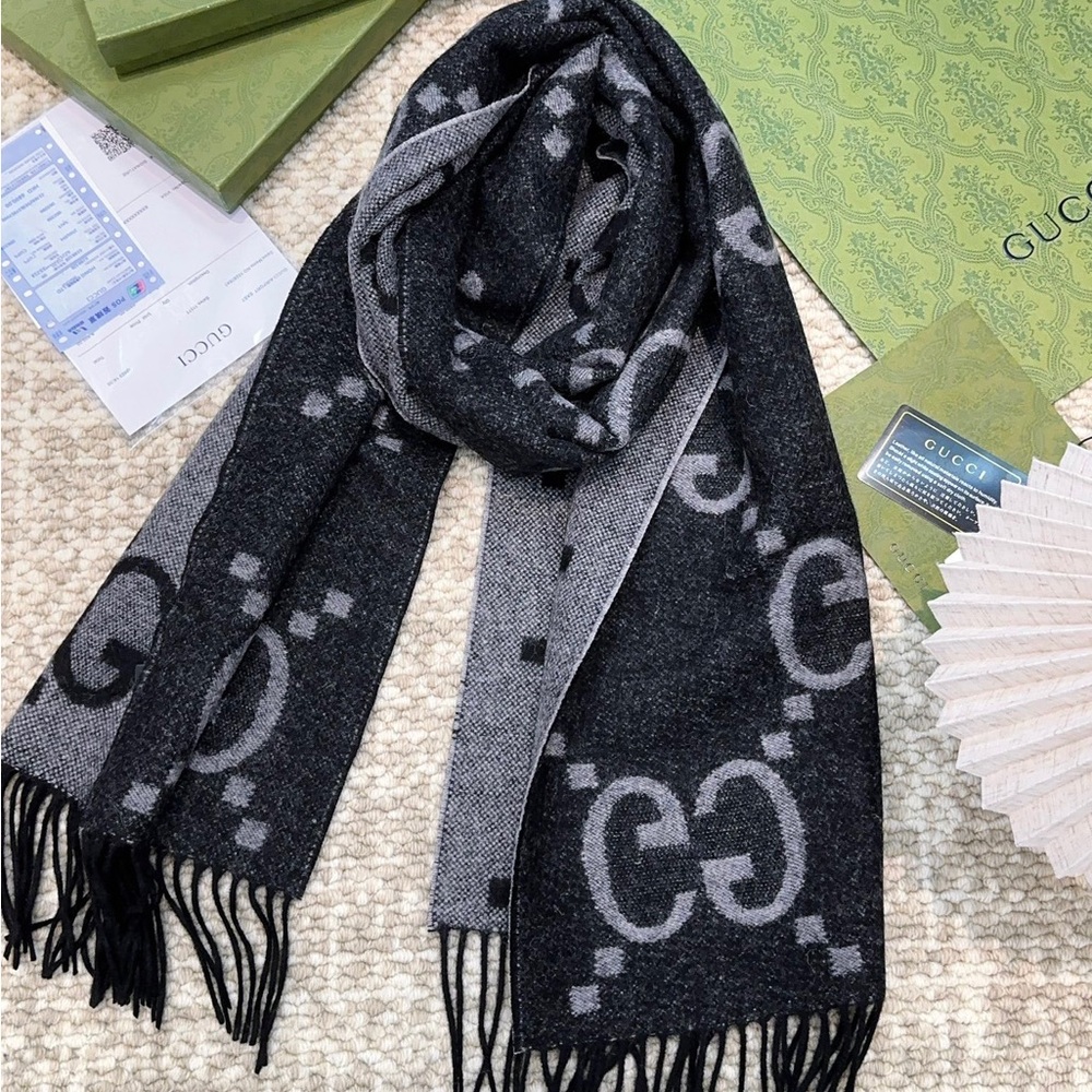 Gucci Black and Gray Scarf